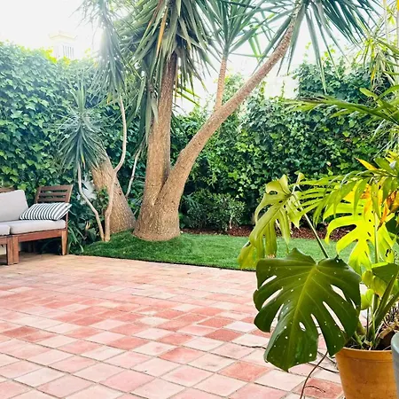 Narciso Townhouse Villa *