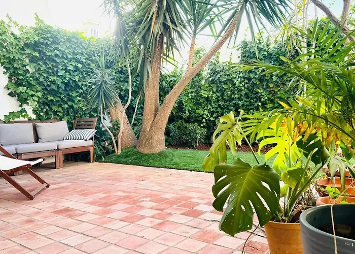 Narciso Townhouse Villa *