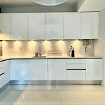 Narciso Townhouse *