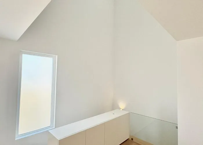 Narciso Townhouse Villa *