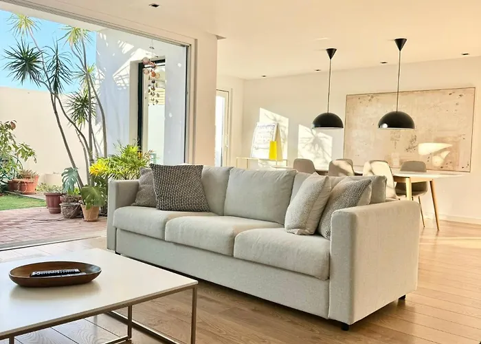 Narciso Townhouse Villa